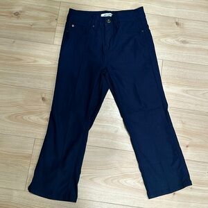 Royalty For Me Navy Stretch Capris Size 6